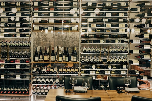 niku-restaurant-wine-cellar